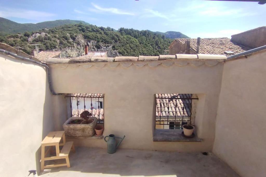 Apartamento Les Toits Nyonsais Exterior foto