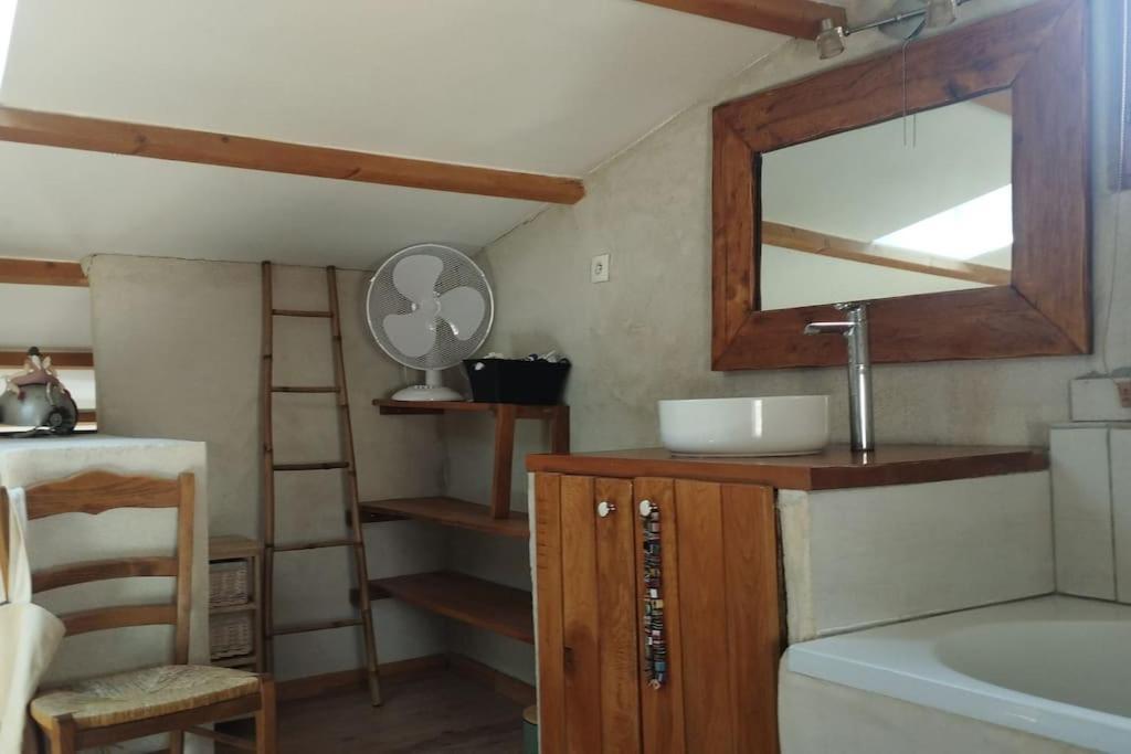 Apartamento Les Toits Nyonsais Exterior foto